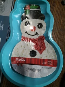 Trudeau Metal Cake Pan-3D Snowman 063562690430 - Picture 1 of 2