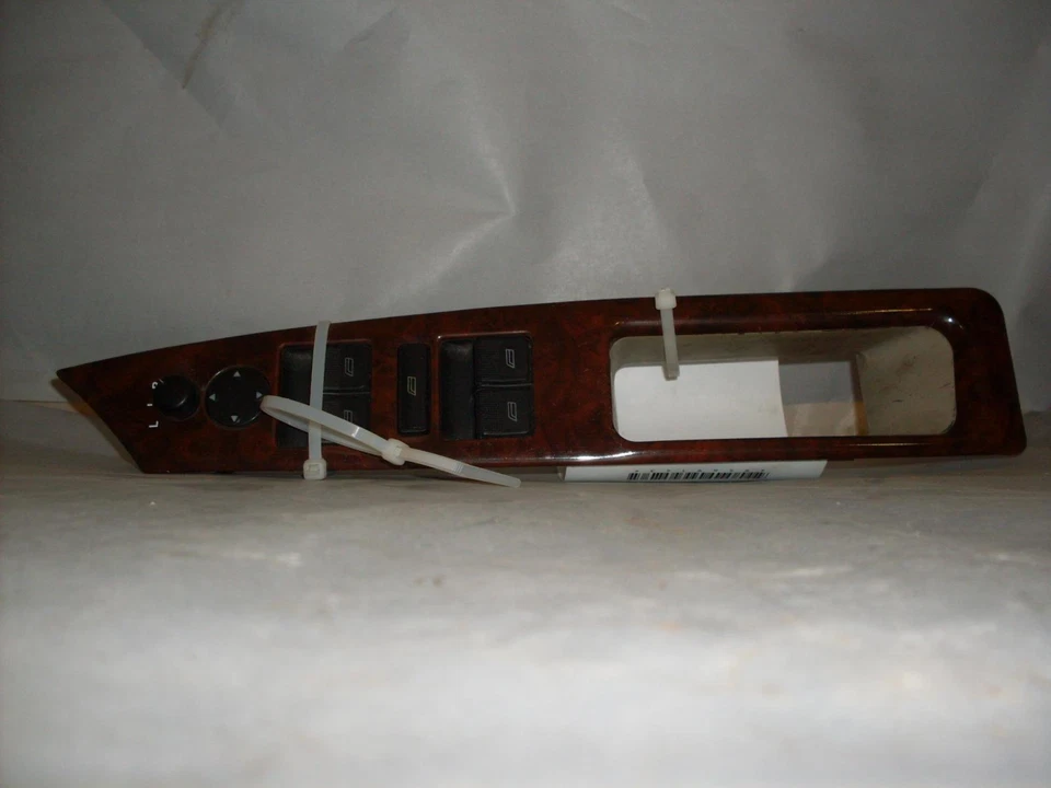 Interruptor de ventana eléctrica de puerta delantera para AUDI A8 1999 4 PUERTAS MASTER Foto 1 de 1