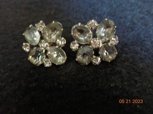 Ohrringe grau Strass Schraubverschluss - Bild 1 von 3
