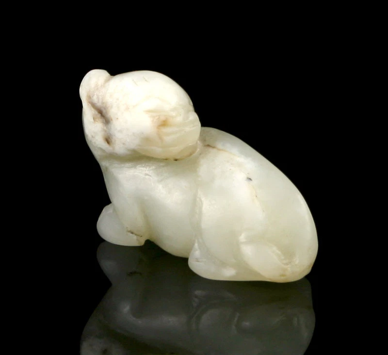 FINE CHINESE YUAN / MING DYNASTY JADE LION / BEAST TOGGLE - Image 1 of 1