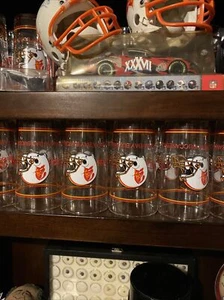 Vintage Tampa Bay Buccaneers Restaurant/Bar Heavy duty Beer 24 oz Glasses Set/4 - Picture 1 of 1