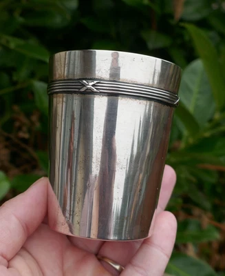 Antiguo vaso/taza alemana de plata fina 800 - 80,1 gramos Foto 1 de 4