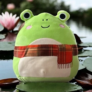 Squishmallows 8 Zoll Wendy der grüne Frosch mit kariertem Schal - Bild 1 von 5