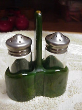 RARE Vintage GREEN MARBLED BAKELITE Salt/Pepper S&P  HOLDER w/Shakers EXC. COND.