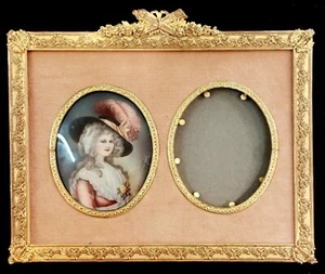 Antico Ormolu francese - firmato da Gainsborough - Duchessa del Devonshire - 8x67/8 in - Foto 1 di 17