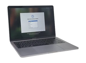 Apple MacBook Pro 2019 Laptop, 13" Core i5 8th Gen, 16GB RAM, 512GB SSD, Sequoia - Afbeelding 1 van 7