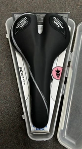 Selle San Marco Glamour K Arrowhead Gelaround Women's Saddle - Picture 1 of 2