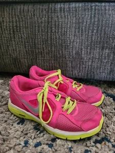 Nike Girls Fusion Pink Running Shoes Sneakers Size 5.5Y - Picture 1 of 8