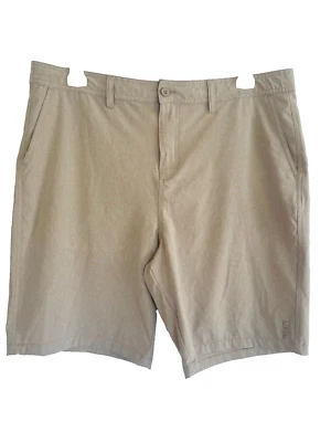 Pantalones cortos TRINITY para hombre tostados híbridos talla 40 Foto 1 de 4