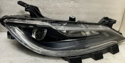Faro halógeno bifuncional derecho Chrysler 200 pasajeros 2016-2017 con proyector Foto 1 de 3