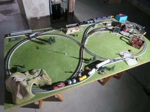 Märklin H0 Grundplatte mit Zubehör - Bild 1 von 17