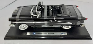 Welly scala 1/18 1955 Oldsmobile Super 88 metallo pressofuso nero - Foto 1 di 7