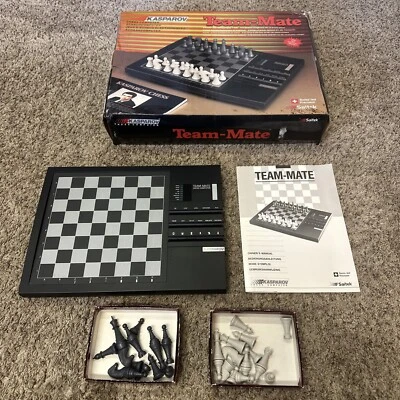 Saitek Kasparov Ajedrez Electrónico Compañero de Equipo Juego de Computadora 1990 De Colección  Foto 1 de 4