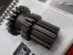 45 Cluster Gear, 1933 to 1940, 2303-33 - Foto 1 di 5