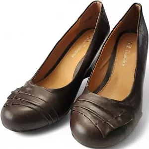 CL by Laundry In Luck Wedge Heel Pumps Dressy Comfort Brown Leather Size 8 US - Picture 1 of 10