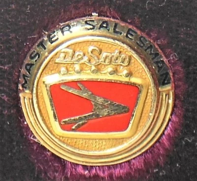 DeSoto Co. VENDEDOR premio empleado MIRADA HACIA ADELANTE emblema 10K corbata/solapa pin DODGE* Foto 1 de 4