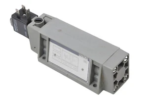 BOSCH pneumatic valve 0 820 016 060, 5/2, 0820016060, 1 824 210 059 - Picture 1 of 6