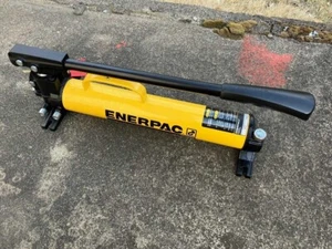 ENERPAC P77 ULTIMA STEEL HYDRAULIC HAND PUMP, TWO SPEED, 10000PSI 70MPA 700BAR - Picture 1 of 3