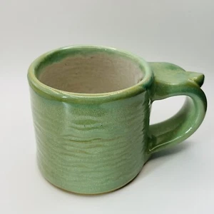 Taza de café de cerámica verde azulado hecha a mano de cerámica artística firmada 8 oz 2014 - Imagen 1 de 11