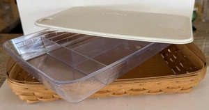 Longaberger Serve It Up Tablettkorb mit geteiltem Schutz & Deckel 2002 - Bild 1 von 6