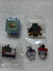 Lot Of Collectible Pins. Mets 40th Anniversary Pin, Price Chopper 10 Year, HOF 3 - Picture 1 of 4