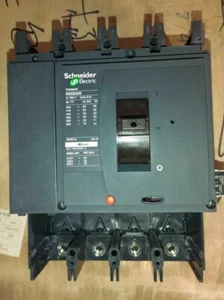 LV432808 Nuevo Schneider Estuche Moldeado Disyuntor NSX630N 630A Cuerpo 4P - Imagen 1 de 7