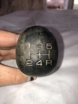 Mitsubishi Eclipse 1995-1999 perilla de cambio desgastada sucia manual 5 velocidades D45 Foto 1 de 4