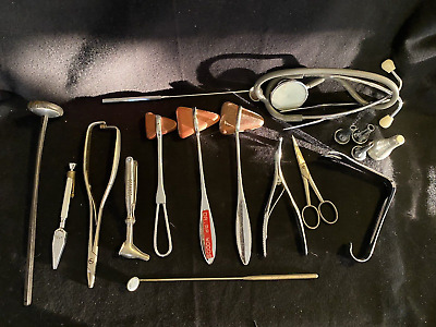 Vintage Lot Of Doctor's Surgical Tools Instruments WWII • 40.07$