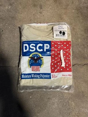 Camiseta DSCP de poliéster que absorbe la humedad - Color arena, talla pequeña Foto 1 de 4