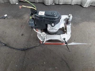 Задний правый суппорт для пассажира подходит для 18–19 RANGE ROVER SPORT LR102243 - Изображение 1 из 4