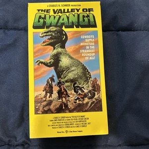 The Valley of Gwangi (VHS, 1991) - Picture 1 of 3