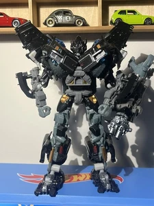 Transformers Dark Of The Moon Voyager Class Ironhide COMPLETE - Picture 1 of 2