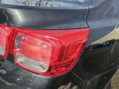 Conjunto de luz trasera derecha usado se adapta a: Chevrolet Malibu ECO 2013 cuarto panel mou Foto 1 de 4