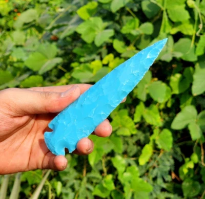 Turquoise Gemstone Arrowhead – Hand-Carved Spearhead 5-6 Inch for Gifts & Decor - Image 1 of 4