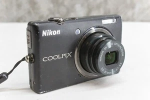 Nikon CoolPix S570 Camera - 12MP, 5x Zoom, Tested - Camera works, no Flash - Picture 1 of 10