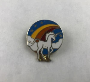 Unicorn Rainbow Collectible Souvenir Pin 1" x 1 1/8" - Picture 1 of 2