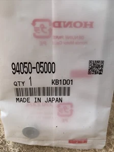 New Genuine Honda Flange Nut 5mm CBR1000RR CBR600RR CB900F RVT1000R 94050-05000 - Picture 1 of 1