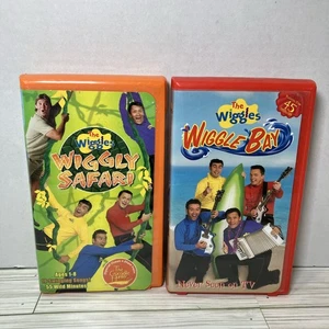 The Wiggles Wiggly Safari & Wiggle Bay VHS Lot Kids Songs Music Steve Irwin Rare - Picture 1 of 5