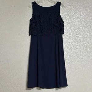 Vestido Tahari ASL Sólido Azul Marino Floral Superpuesto Sin Mangas Línea A Hasta la Rodilla 8 - Imagen 1 de 7
