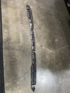 2022 GMC Yukon Hood Molding GASKET GM Part 84524385 - Picture 1 of 15