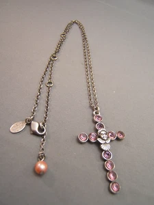 Kirks Folly rosa Strass Engel Kreuz silberfarben mit 2 ersetzten Steinen - Bild 1 von 5