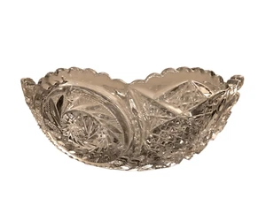 Vintage Servierschale aus geschliffenem Kristallglas mit Stiftrad Sternmuster Zahnrand - Bild 1 von 13