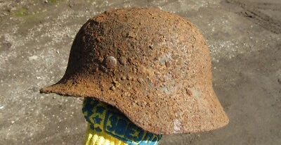 Elmetto tedesco reliquia originale-autentico WW2 WWII Wehrmacht resto numero 4 #186 - Immagine 1 di 4