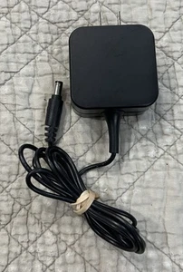 Hoioto AC Adapter Model ADE 28UC-12 - Picture 1 of 7
