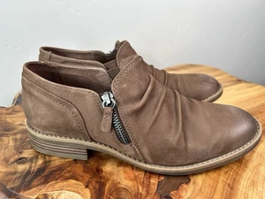 Clarks Collection Women’s 8M Brown Leather Side Zip Ankle Booties Shoes Comfort - Picture 1 of 8