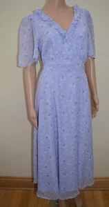 Neu M&S X Ghost lila Blumenmuster V Rüschenausschnitt Midi-Kleid Gr. UK 8 10 12 14 - Bild 1 von 8