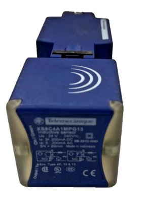 Telemecanique XS8C4A1MPG13 Inductive Proximity Sensor - Image 1 of 3