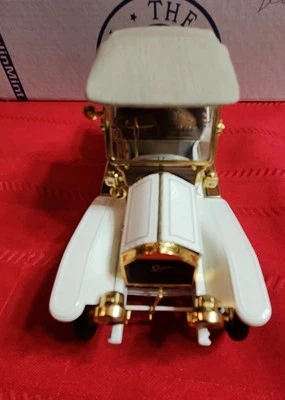 Franklin Mint Limited Edition 1910 Cadillac Roadster #65/3000 - Image 1 of 4