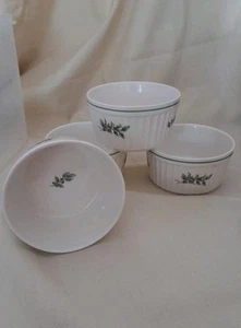 Vintage Nikko Classic Collection Happy Holidays Japan 4er Set Auflaufförmchen Stechpalme - Bild 1 von 9