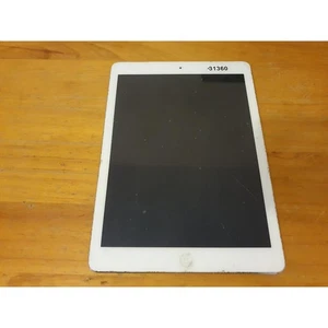 Apple iPad Air A1475 Tablet White & Silver Wi-Fi 9.7" LCD Screen 5MP (1GB+16GB) - Picture 1 of 15